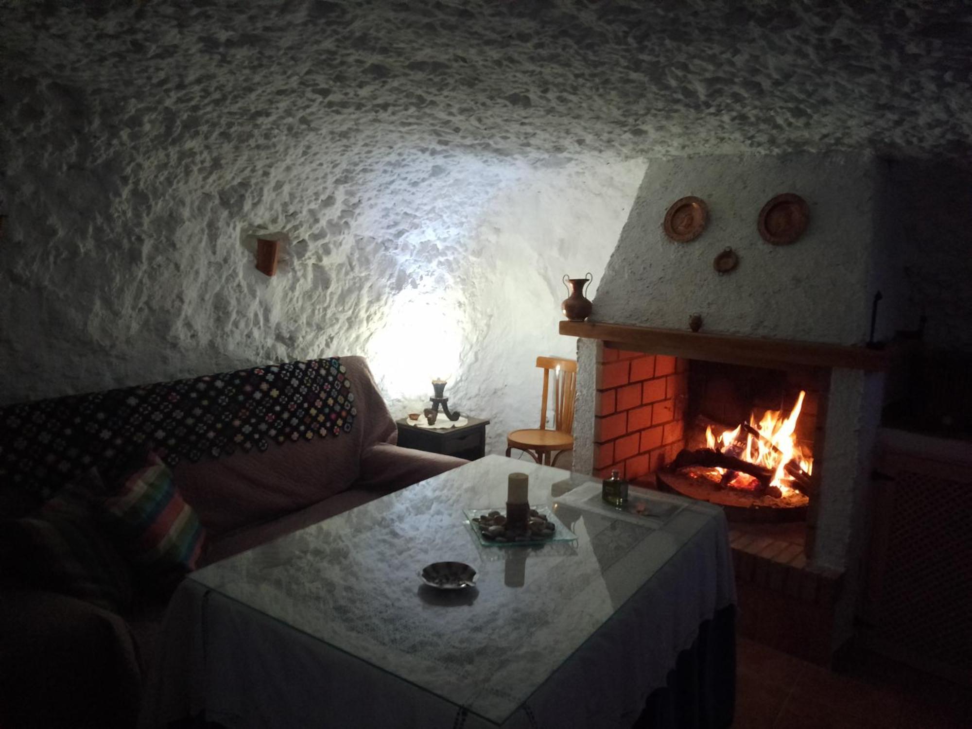 הוילה Pegalajar Casa/Cueva El Cigarrillo מראה חיצוני תמונה